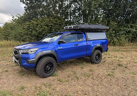 Toyota Hilux Extra Cab Invincible 4x4