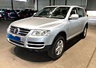 VW Touareg Volkswagen 3.0 V6 TDI*2.Hand*AHK*TOP**Zustand**Navi