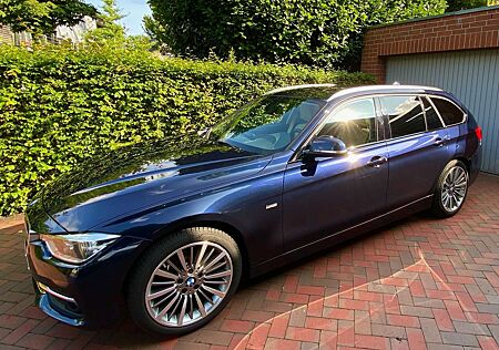 BMW 320d 320 Aut. Touring Luxury Line/Leder/AHK