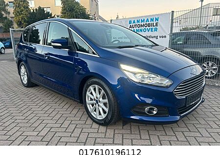 Ford S-Max Titanium