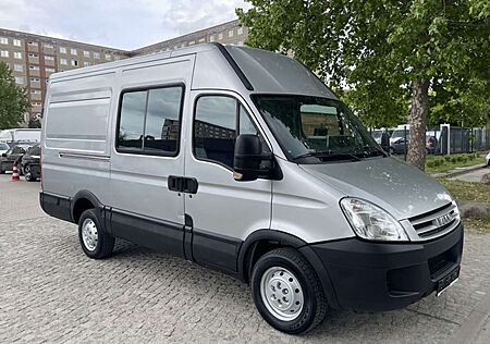 IVECO Daily 35 S 12 Hochdach 3300 L2H2 *WEBASTO*AHK*RFK*