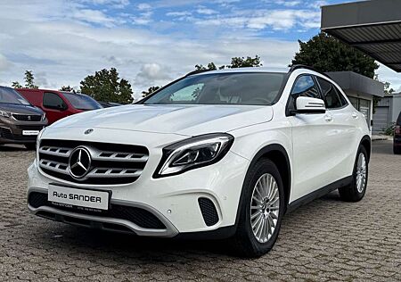 Mercedes-Benz GLA 200 200 GLA CDI Style AHK NAVI SHZ 8xALUFELGEN