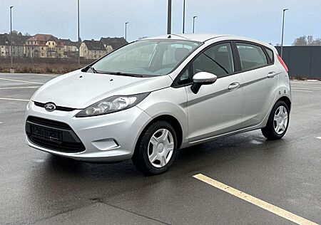 Ford Fiesta Trend SHZ TÜV 11/2027 1. Hand