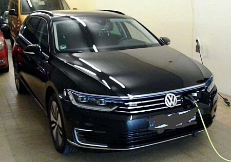 VW Passat Variant Volkswagen 1.4 TSI Plug-In-Hybrid DSGGTE