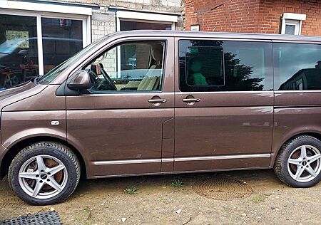 VW T5 Multivan Volkswagen Multivan Highline