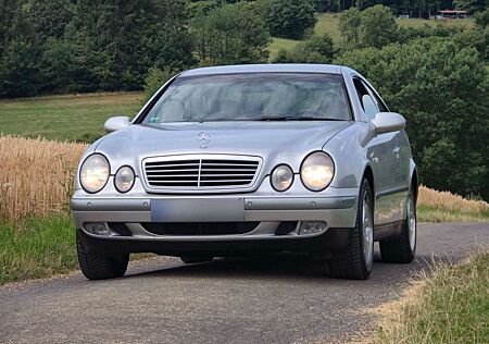Mercedes-Benz CLK 320 CLK Coupe 320 Elegance