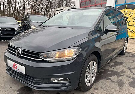 VW Touran Volkswagen 1.2 110 PS AHK Klimaautomatik PDC 1 Hand