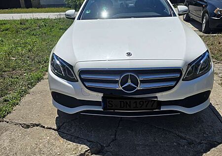 Mercedes-Benz E 220 gebraucht kaufen Mercedes-Benz E 220 d 9G-TRONIC Avantgarde