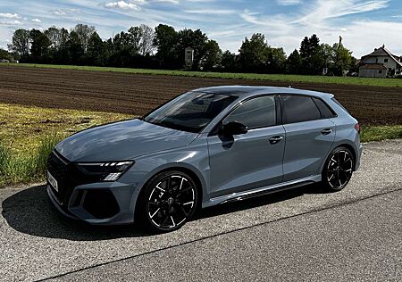 Audi RS3 Sportback Kemora Leder Pano MXB RS-AGA 5 J. Gar.