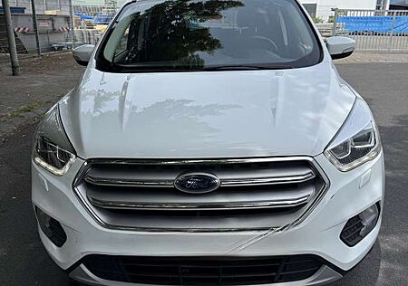 Ford Kuga Cool & Connect