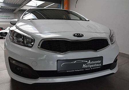 Kia Cee'd Ceed / Ceed 1.6 Dream Team Navi Kamera Sitzhz Tempo AHK