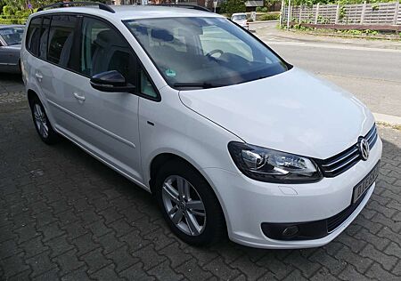 VW Touran Volkswagen 1.6 TDI BMT Automatik * gepflegt