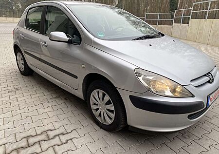 Peugeot 307 Grande Filou Cool 1.6 HU & AU neu 1.Hand