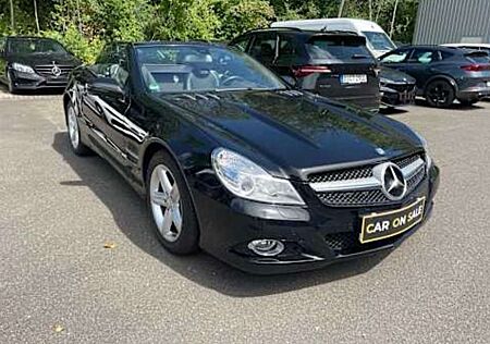 Mercedes-Benz SL 300 Roadster+1.HAND+LEDER+AIRSCARF+SHZ+H&K