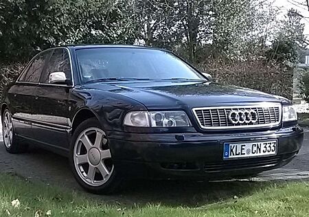 Audi S8 4.2 quattro