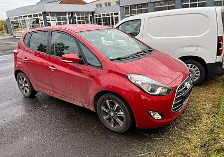 Hyundai ix20 blue Space Plus