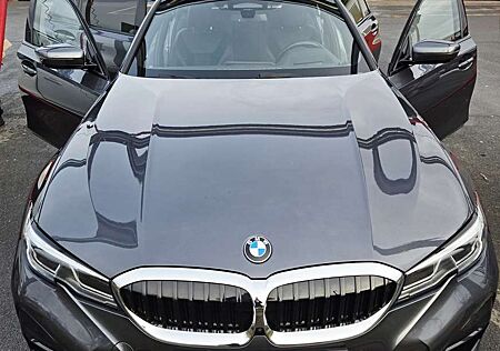 BMW 330i 330 Touring Aut. M Sport