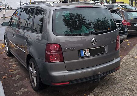 VW Touran Volkswagen +2.0+TDI+DPF+Highline