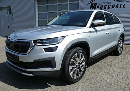 Skoda Kodiaq 2.0 TDi Clever 4x4 7-Sitzer AHK Kamera ACC LED 19"