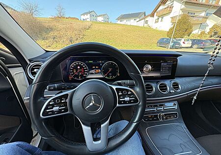 Mercedes-Benz E 300 de (213.216)