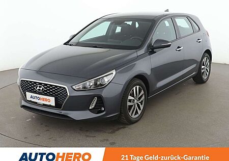 Hyundai i30 1.4 TDGI Passion + Aut.*NAVI*TEMPO*CAM*PDC*SHZ*