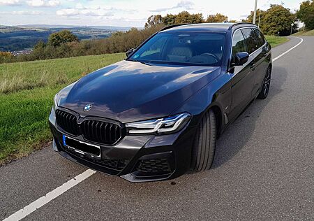 BMW 540d 540 xDrive Touring Aut. Laser Garantie AHK