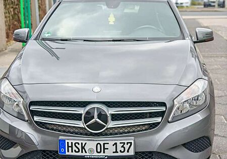 Mercedes-Benz A 180 Classe BlueEFFICIENCY Intuition