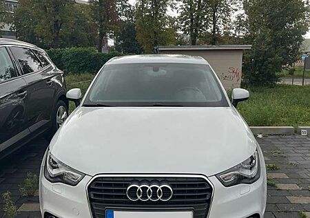 Audi A1 1.4 TFSI Sportback S tronic Ambition