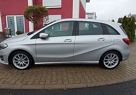 Mercedes-Benz B 180 gebraucht kaufen Mercedes-Benz B 180 (BlueEFFICIENCY)