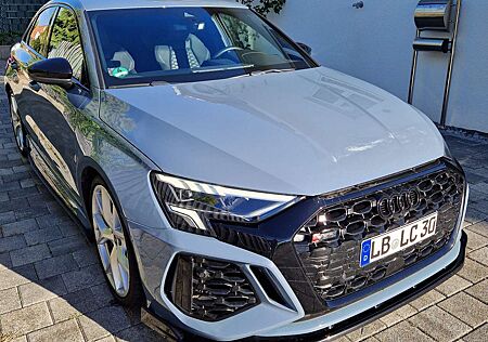 Audi RS3 Lim. quattro Garantie 16.11.2027