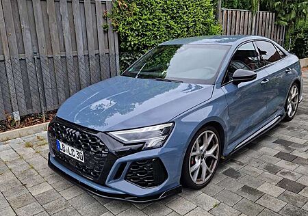 Audi RS3 Lim. quattro Garantie 16.11.2027