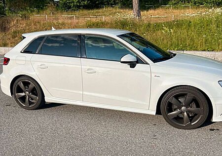 Audi A3 1.6 TDI Sportback S tronic Ambition