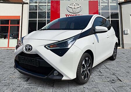 Toyota Aygo 1.0 x-play club Kamera