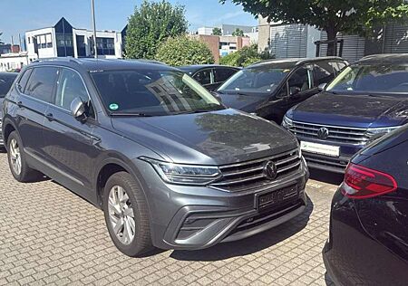 VW Tiguan Allspace Volkswagen 2.0 TDI Life DSG 7-Si-Navi+AHK+R-Kam+