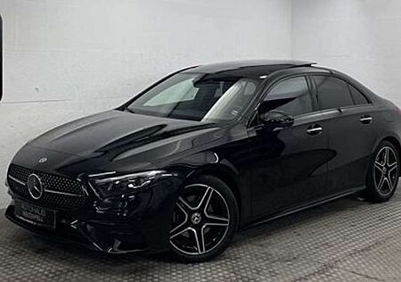 Mercedes-Benz A 200 d Limousine AMG NIGHT PANO+MEMO+KEYLESS+