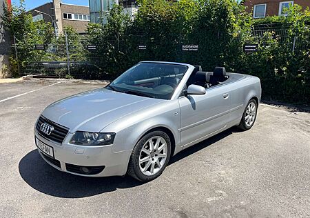 Audi A4 Cabriolet 2.4 V6, Leder, Navi, PDC, Tüv Neu