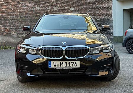 BMW 320d 320 Touring Aut. Advantage
