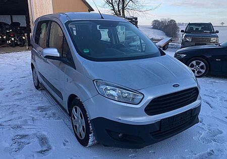 Ford Transit Courier Kombi MOTORSCHADEN