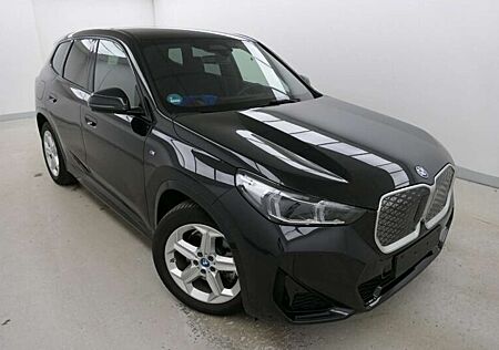 BMW iX1 xDrive30 M Sportpaket LED HuD Widescreen ACC