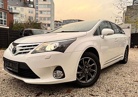 Toyota Avensis 1.8Edition/AUT/NAVI/KLIMA/LEDER/SHZ/R-CAM