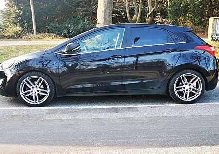 Hyundai i30 1.4 Fifa World Cup Edition