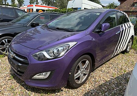 Hyundai i30 Style*Panorama/Autom/Navi/Sitzhzg/KeylessGo*