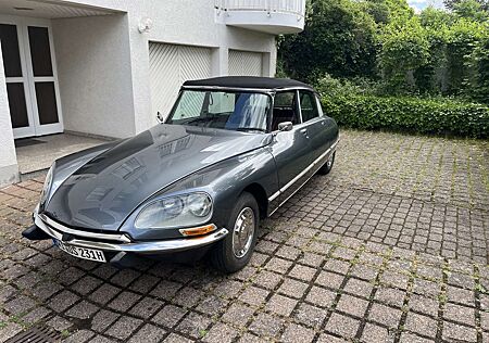 Citroen DS Pallas