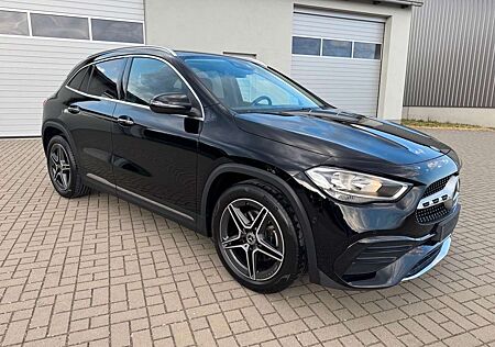 Mercedes-Benz GLA 200 7G-DCT AMG Styling Exterieur