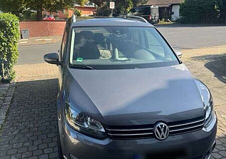 VW Touran Volkswagen 1.6 TDI Life