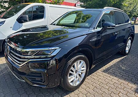 VW Touareg Volkswagen 4Motion R Line Panorama+Standheizung+LUF