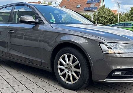 Audi A4 Avant Attraction