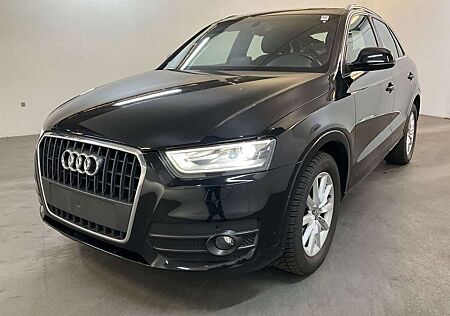 Audi Q3 2.0 TFSI quattro Pano/Alcanta/ Kamera/Bi-Xeno