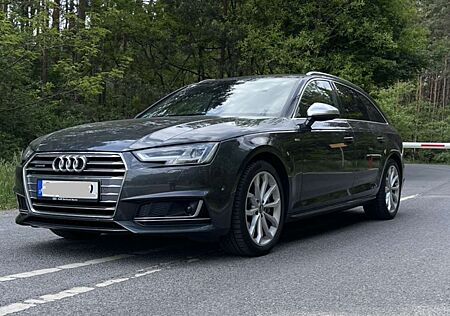 Audi A4 Avant 2.0 TDI S-Line quattro