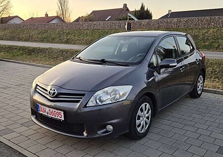 Toyota Auris 1.4 D-4D Life Fest Preis